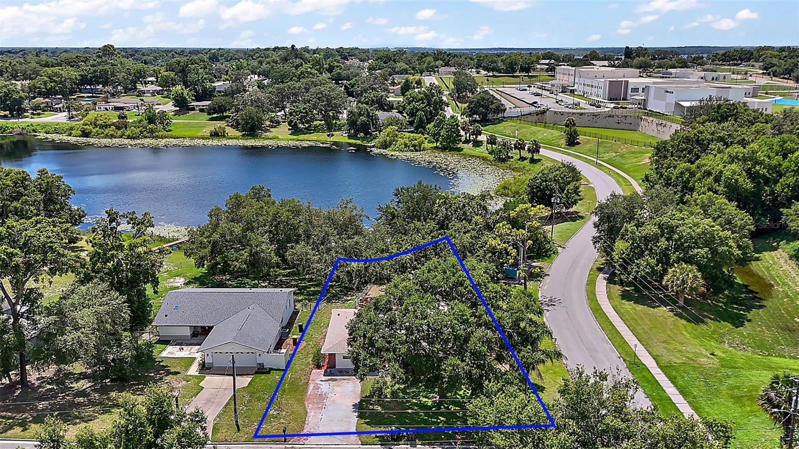 Image 2 of 30 For 500 Shady Nook Dr