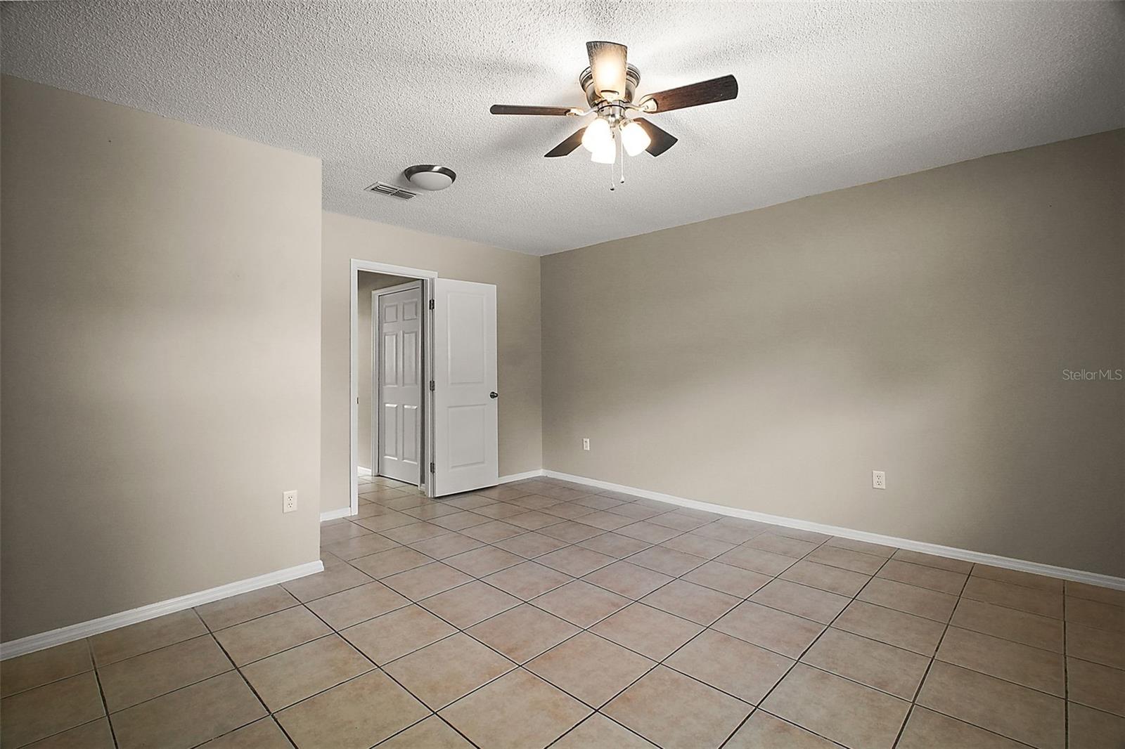 Image 20 of 30 For 500 Shady Nook Dr
