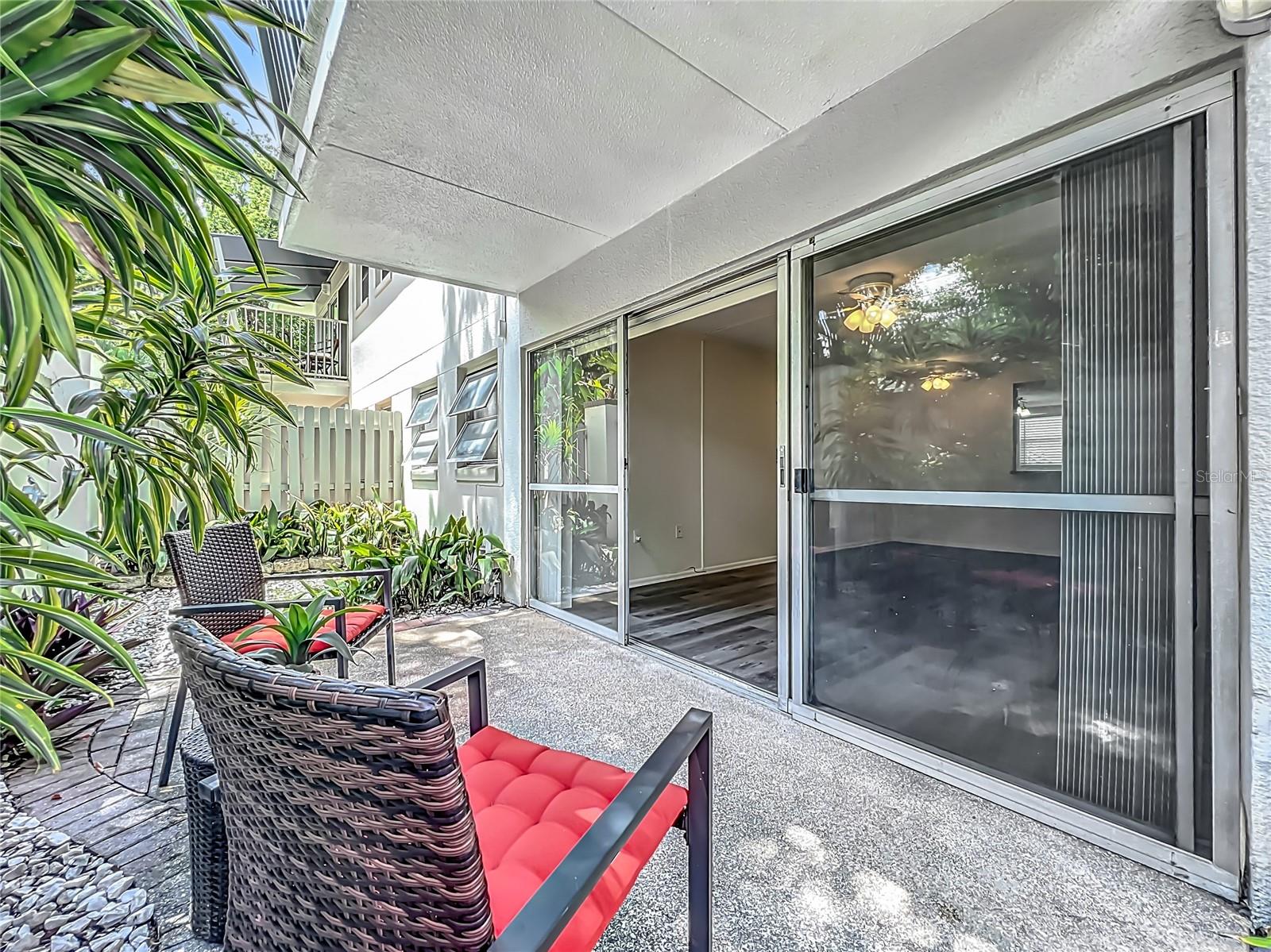 Image 3 of 49 For 1100 Delaney Avenue G12