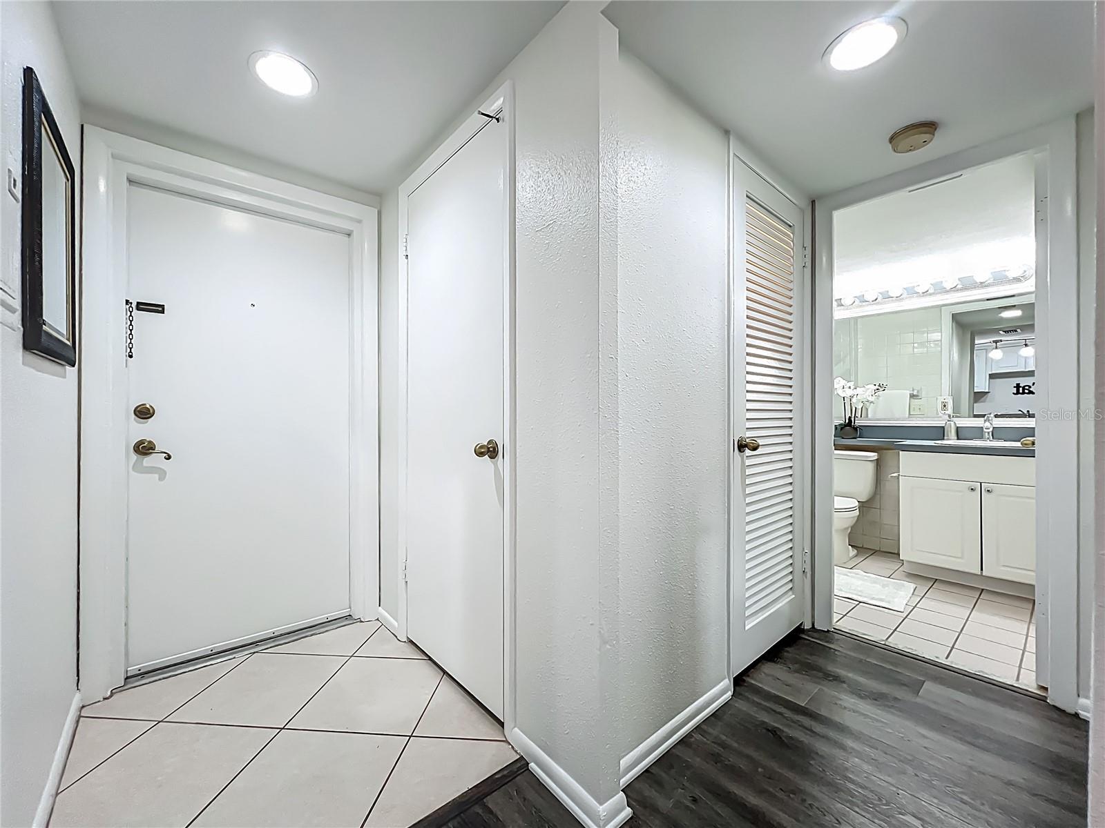 Image 7 of 49 For 1100 Delaney Avenue G12