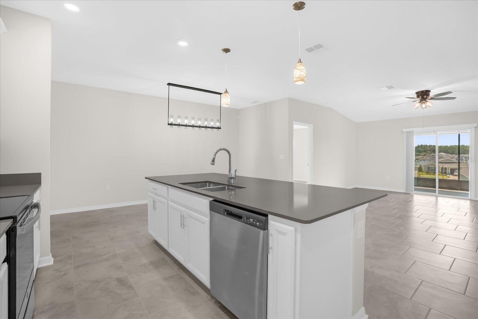 Image 3 of 27 For 5120 Tanzanite Drive