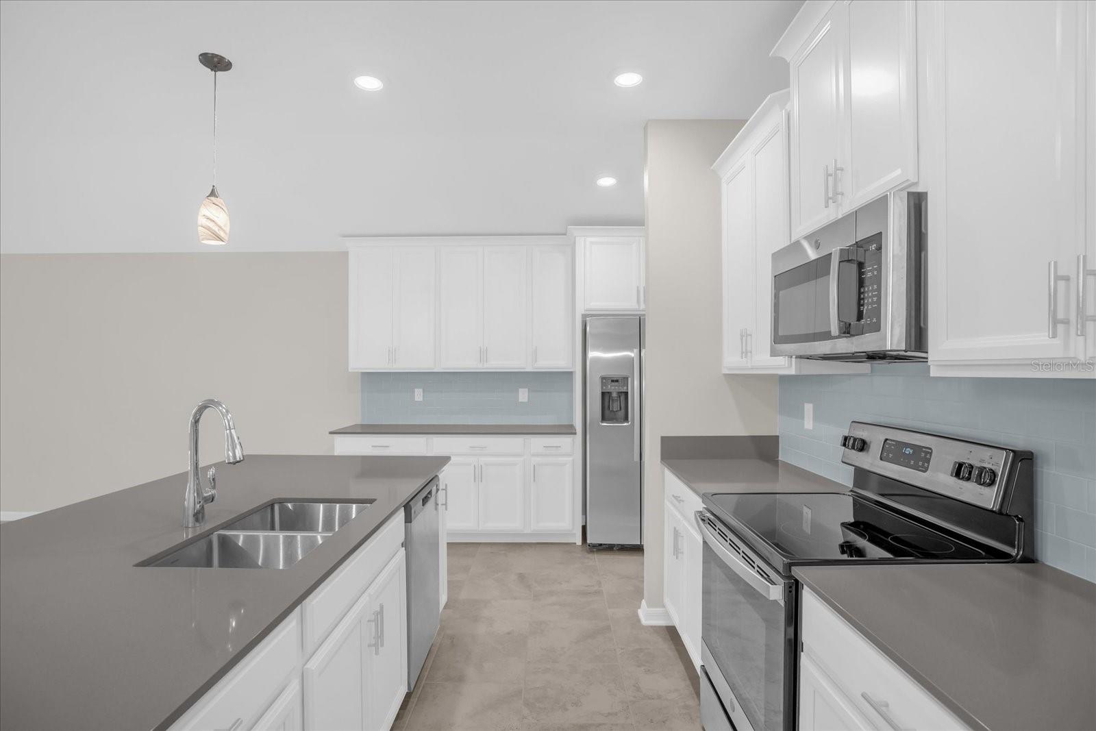 Image 4 of 27 For 5120 Tanzanite Drive