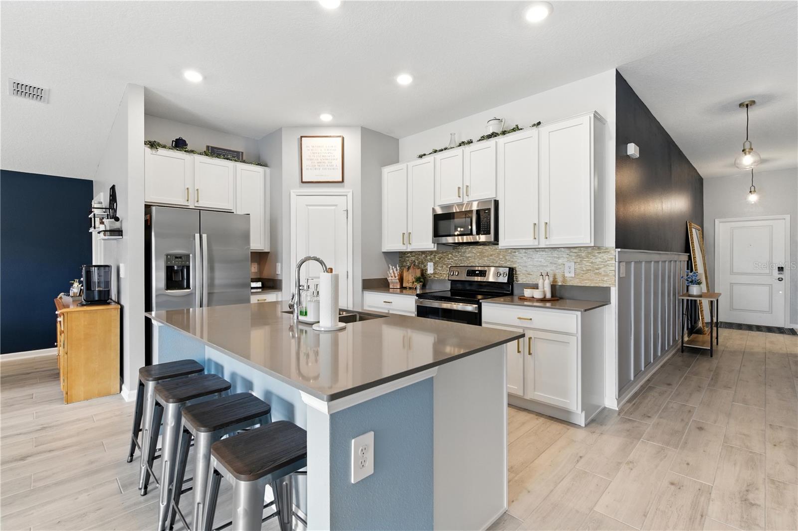 Image 12 of 45 For 2049 Freemark Street
