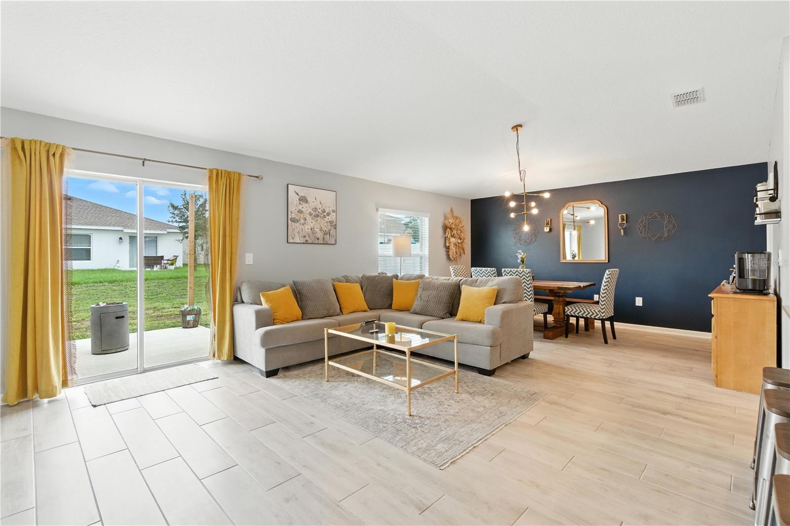 Image 15 of 45 For 2049 Freemark Street