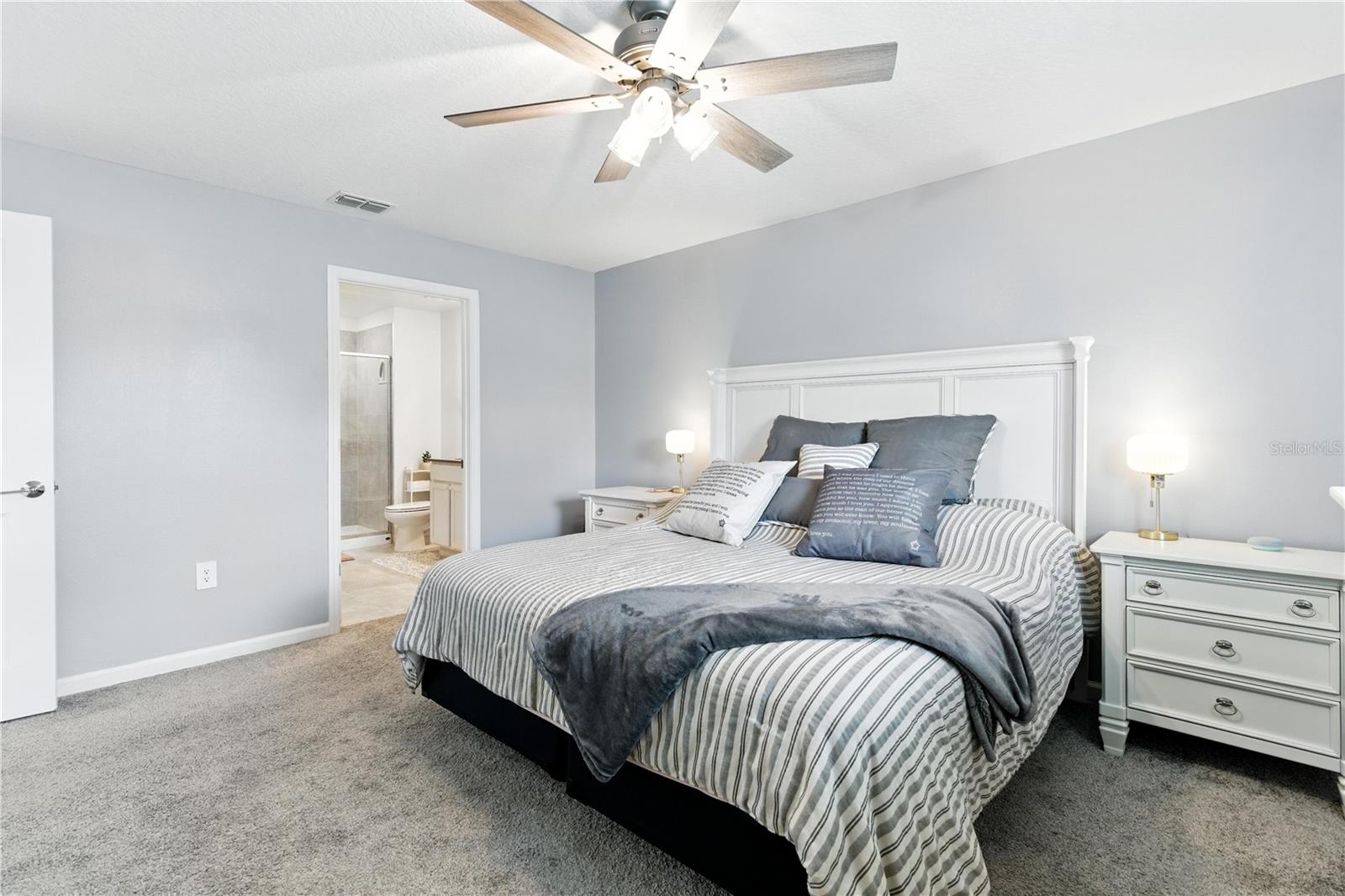 Image 23 of 45 For 2049 Freemark Street