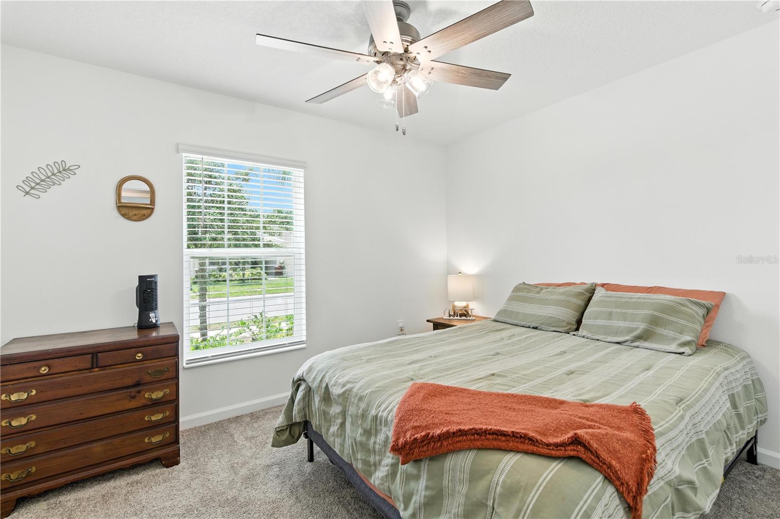 Image 28 of 45 For 2049 Freemark Street