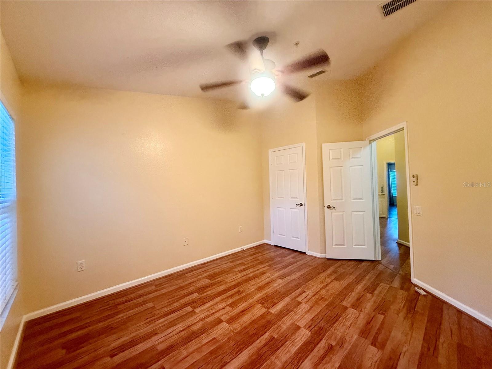 Image 14 of 16 For 6462 Daysbrook Drive 105