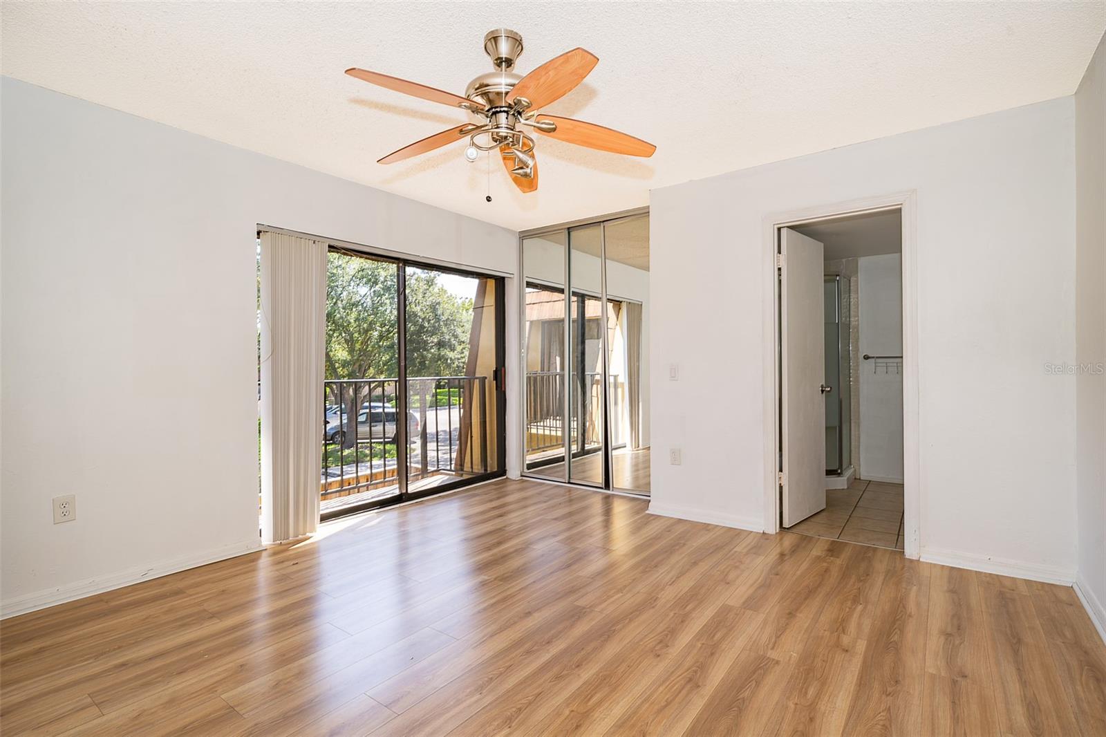 Image 15 of 26 For 5314 Brook Court 205