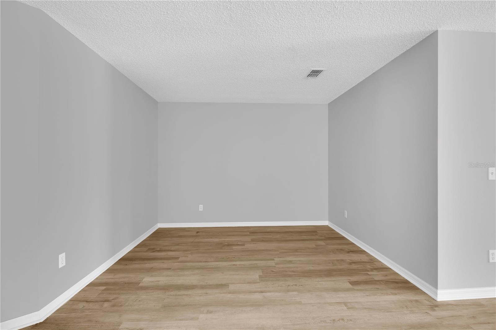 Image 19 of 43 For 12928 Lexington Summit Street