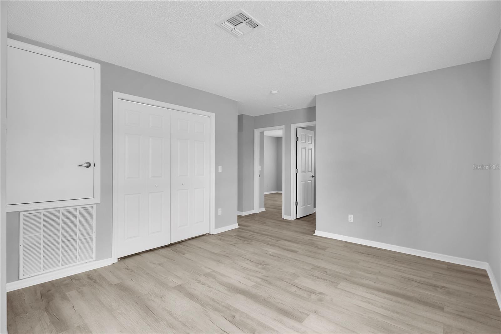 Image 31 of 43 For 12928 Lexington Summit Street