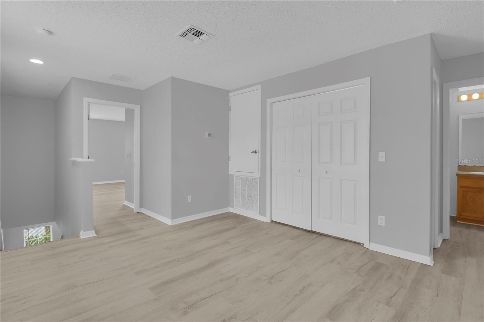 Image 32 of 43 For 12928 Lexington Summit Street