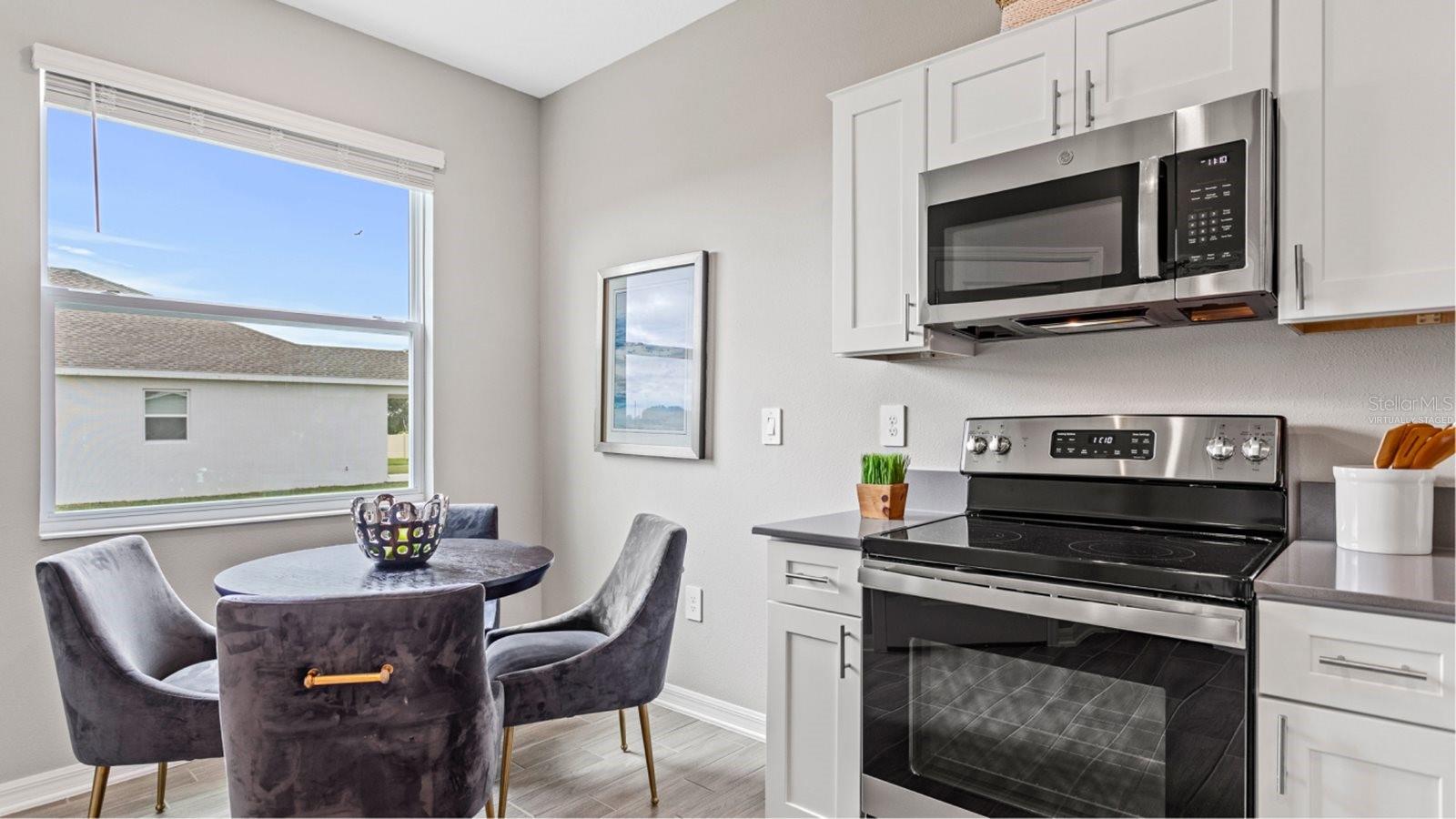 Image 4 of 26 For 5636 Lemon Grass Street