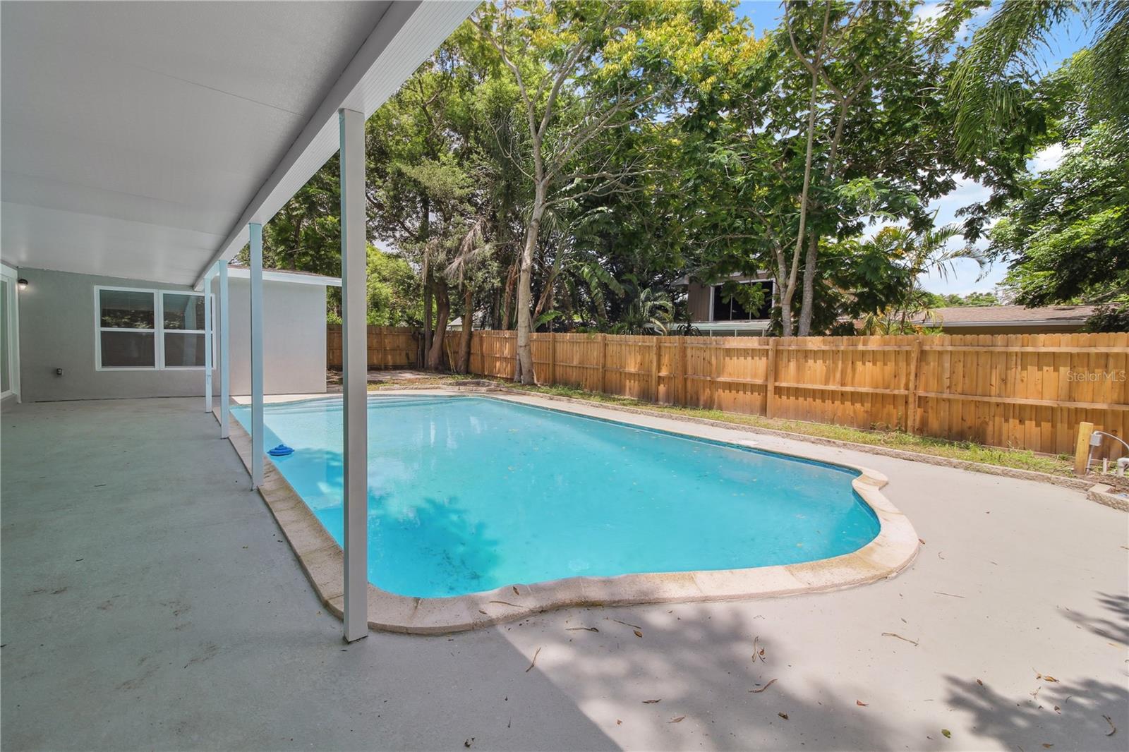 Image 26 of 35 For 1715 Don San George Court