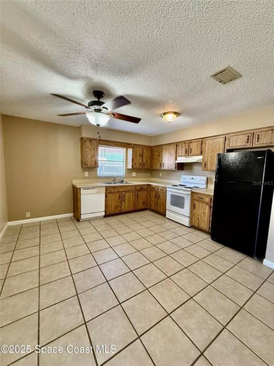 Image 12 of 57 For 55 Towne Place