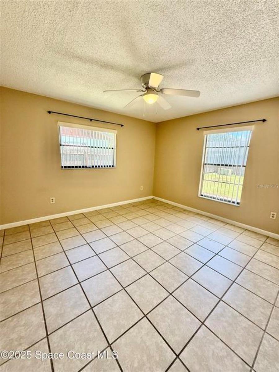 Image 18 of 57 For 55 Towne Place