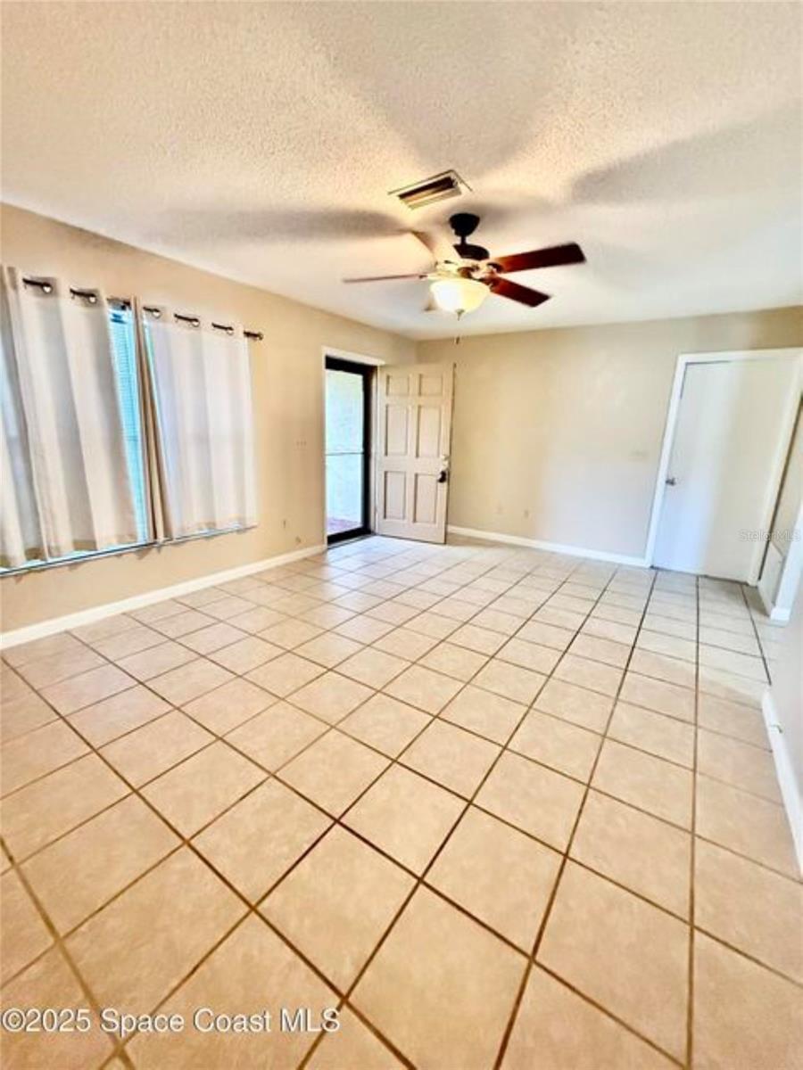 Image 36 of 57 For 55 Towne Place