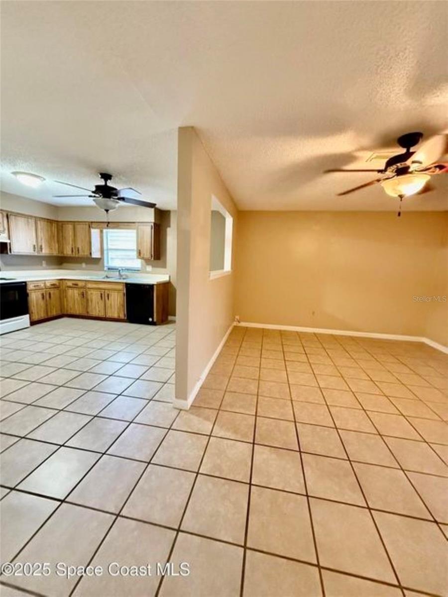 Image 38 of 57 For 55 Towne Place