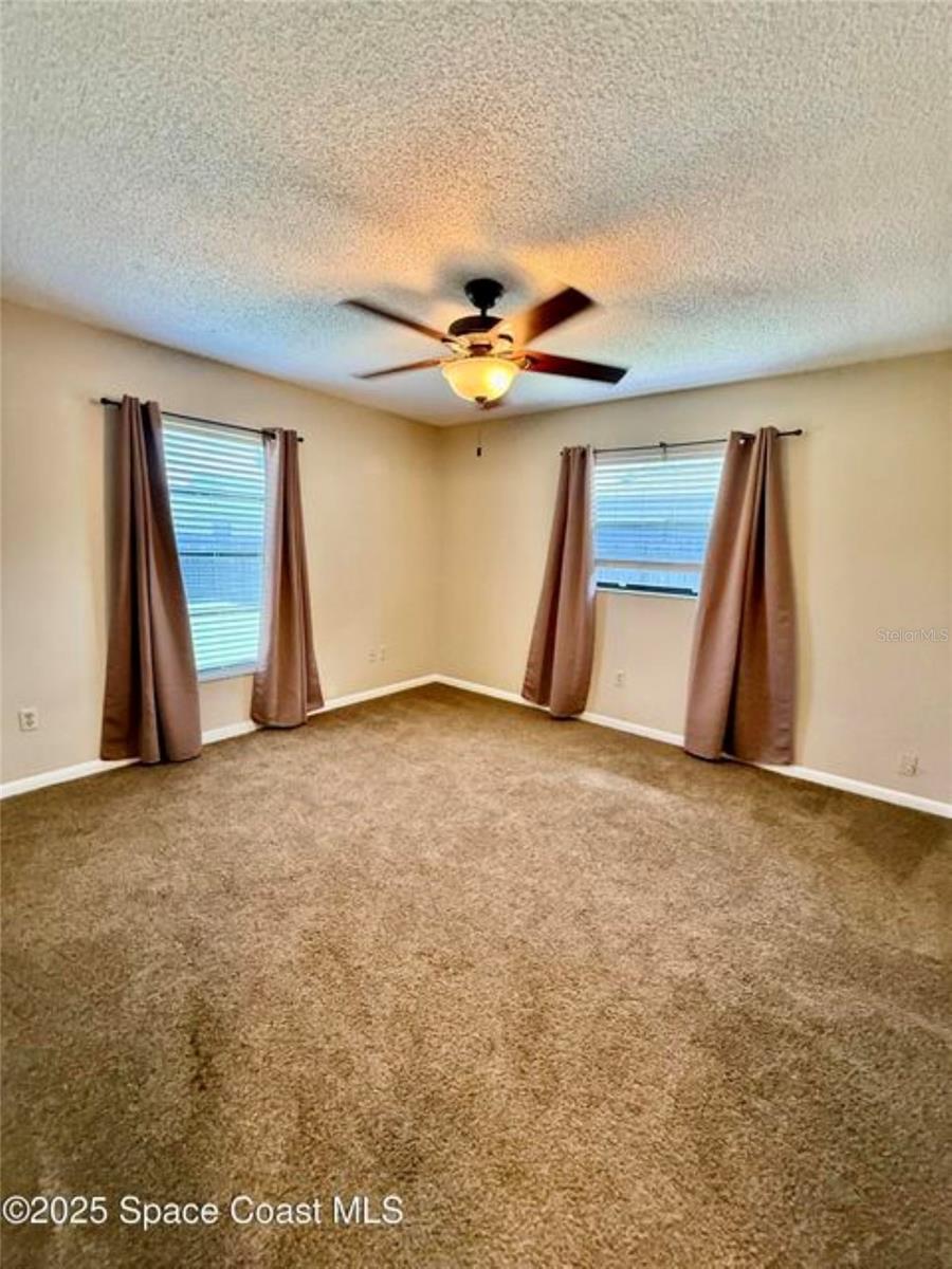 Image 47 of 57 For 55 Towne Place