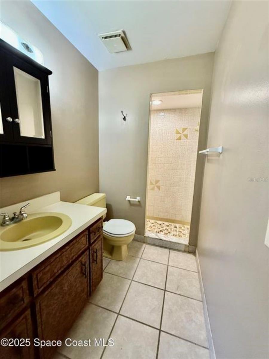 Image 51 of 57 For 55 Towne Place