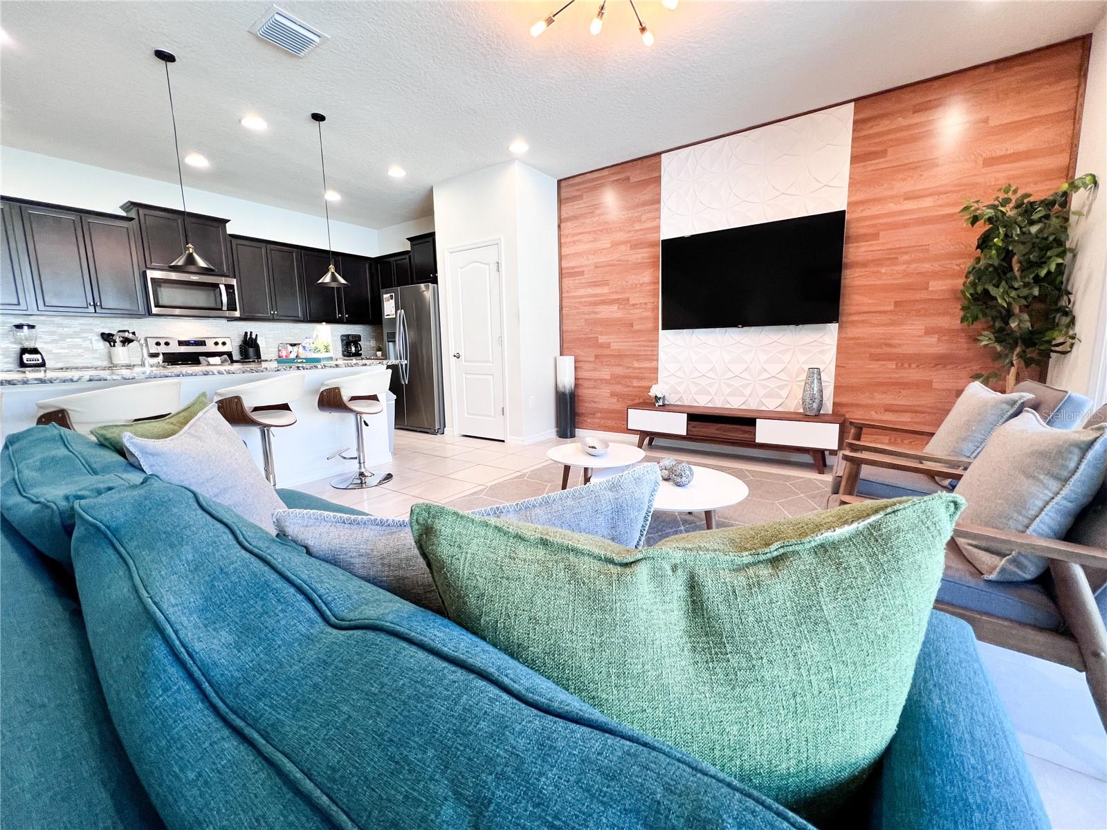 Image 21 of 56 For 2442 Dubai Street