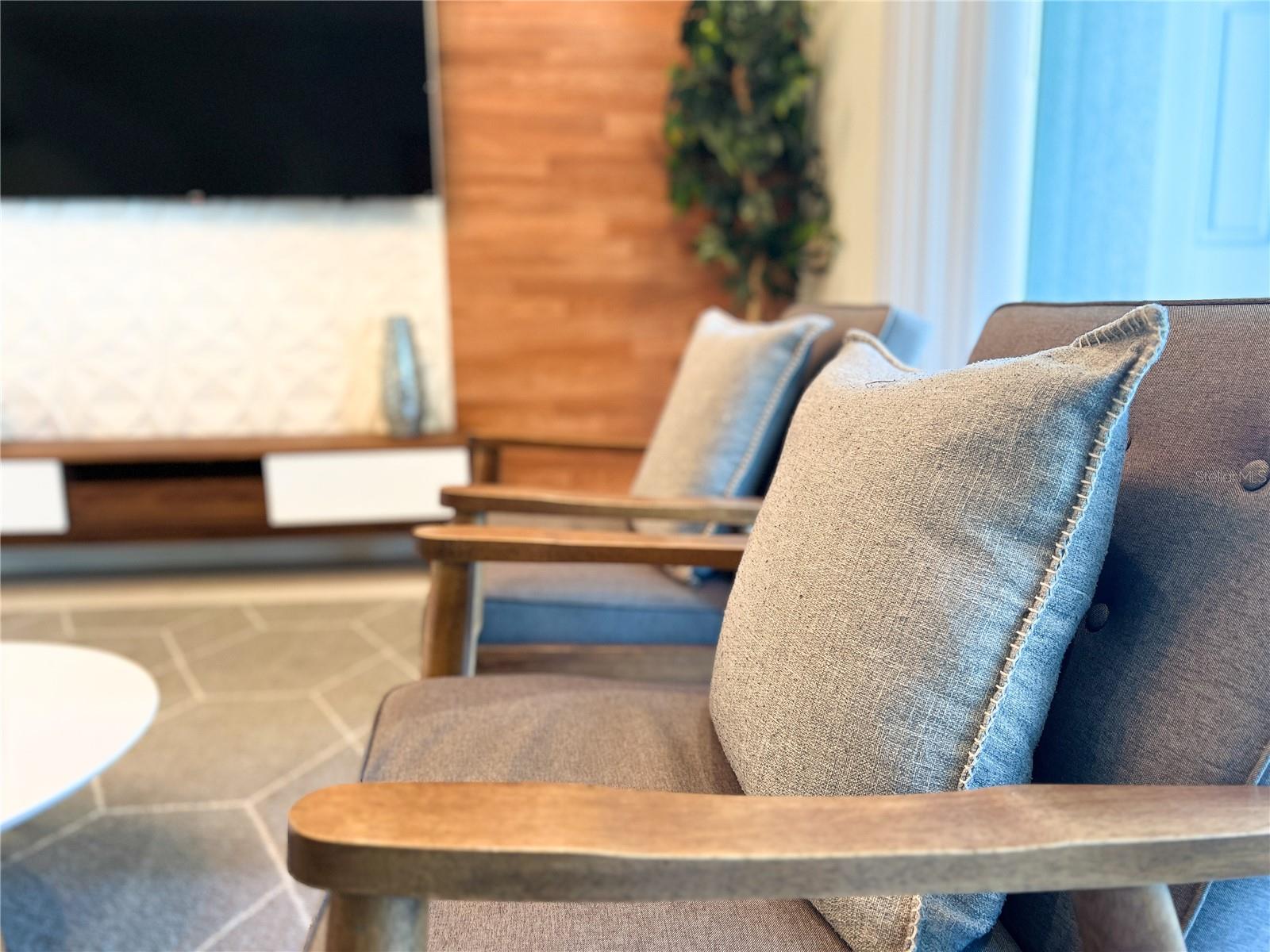 Image 22 of 56 For 2442 Dubai Street