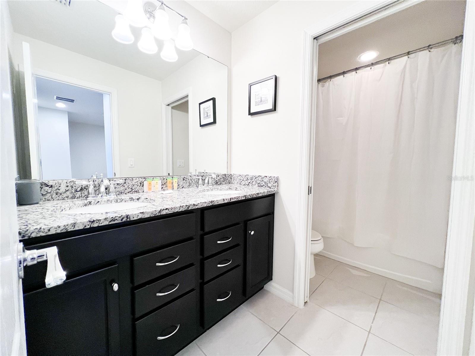 Image 31 of 56 For 2442 Dubai Street