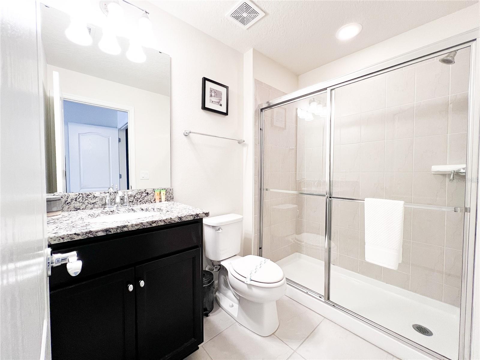 Image 44 of 56 For 2442 Dubai Street