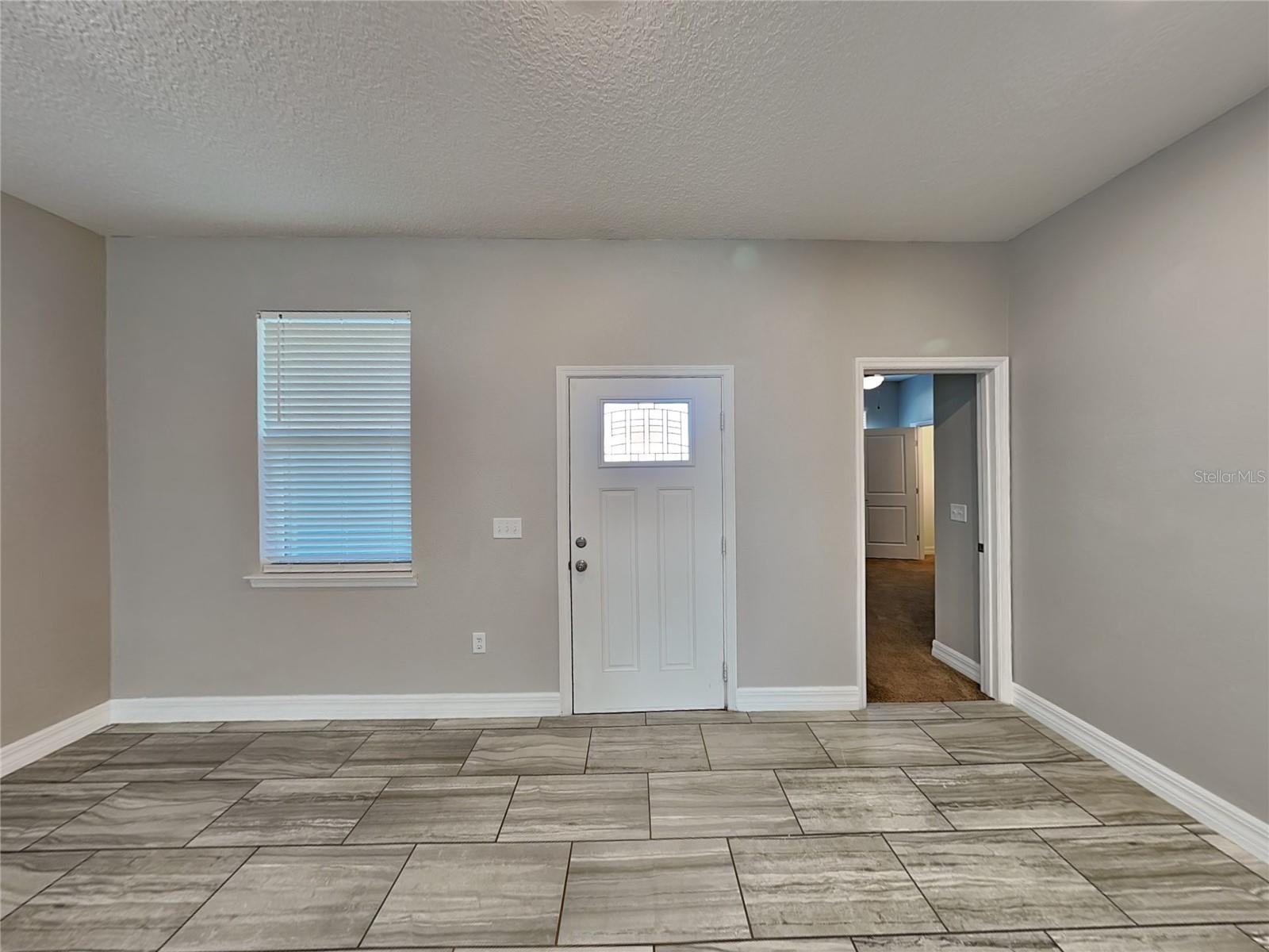 Image 3 of 16 For 1752 Sail Court