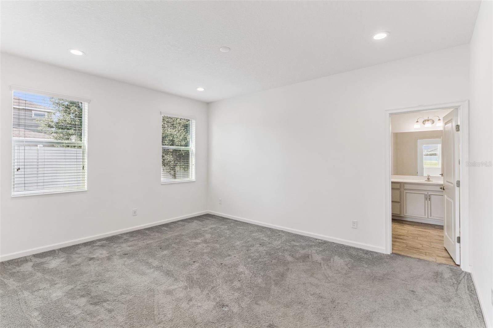 Image 14 of 35 For 1329 Yorkdale Road