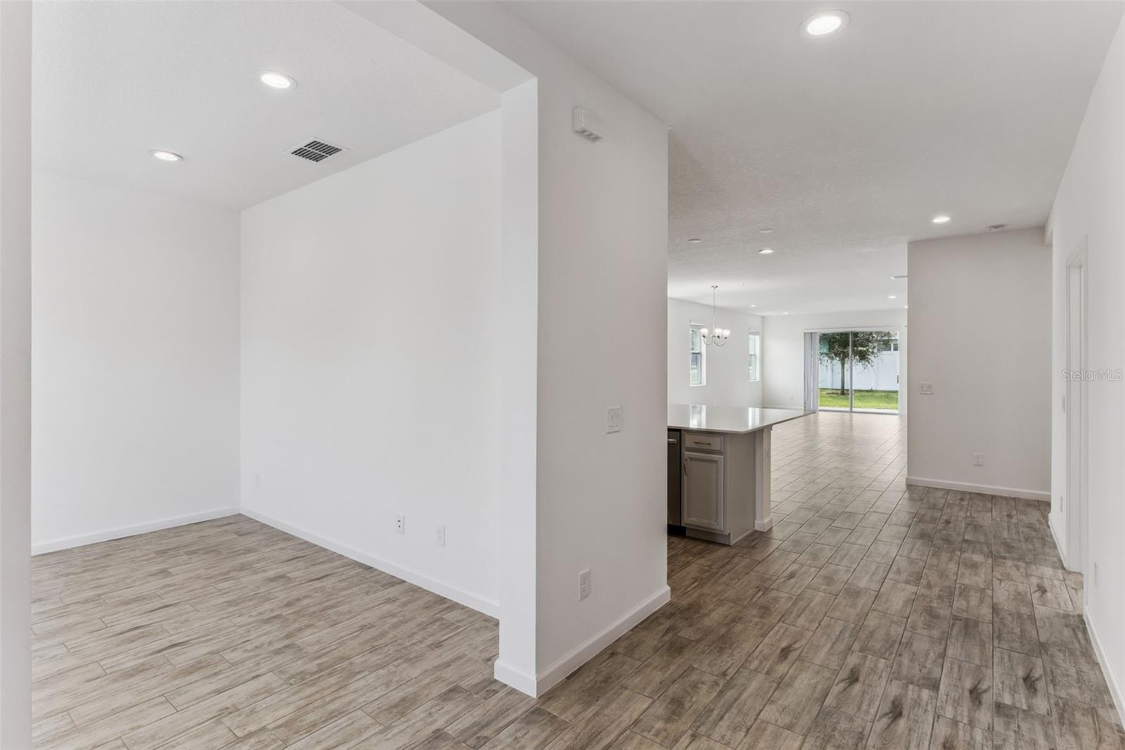 Image 6 of 35 For 1329 Yorkdale Road