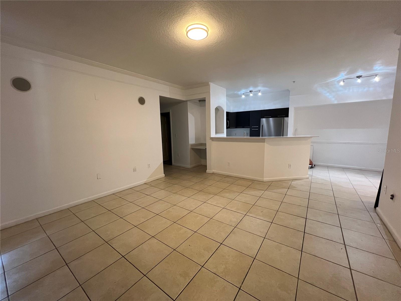 Image 9 of 23 For 6685 Queens Borough Avenue 101