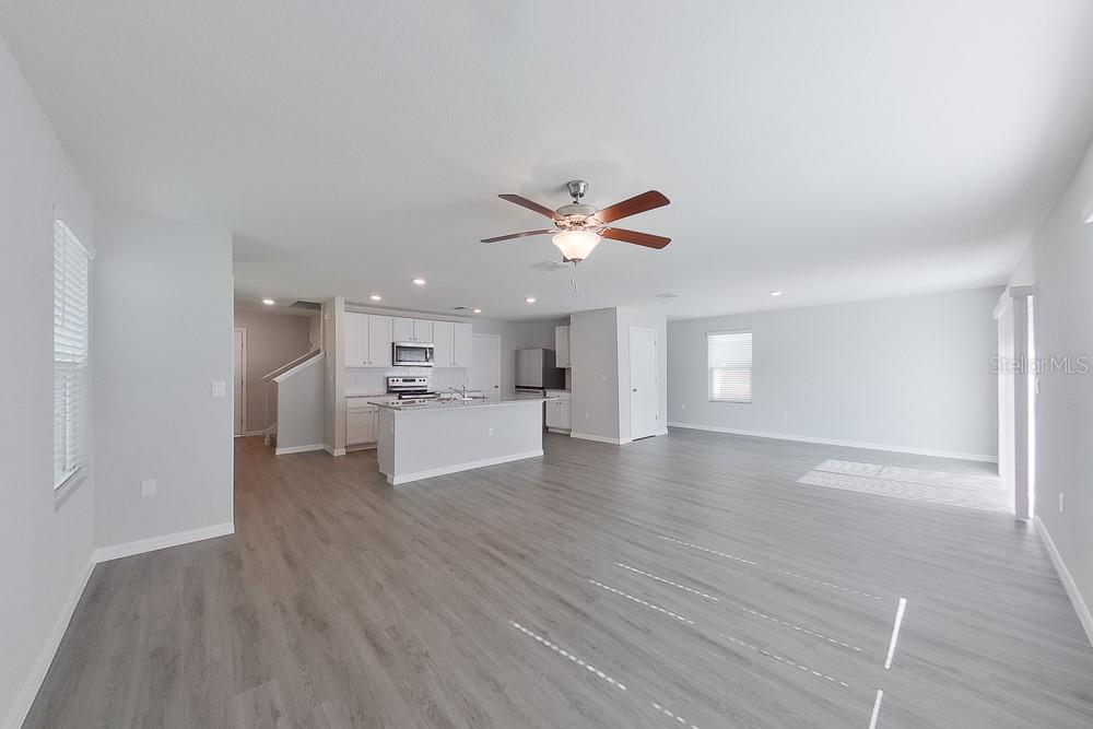 Image 3 of 20 For 8642 43rd Terrace