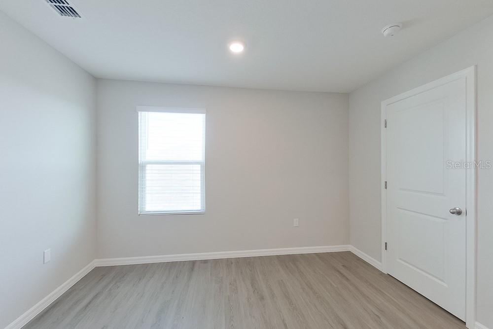 Image 7 of 20 For 8642 43rd Terrace
