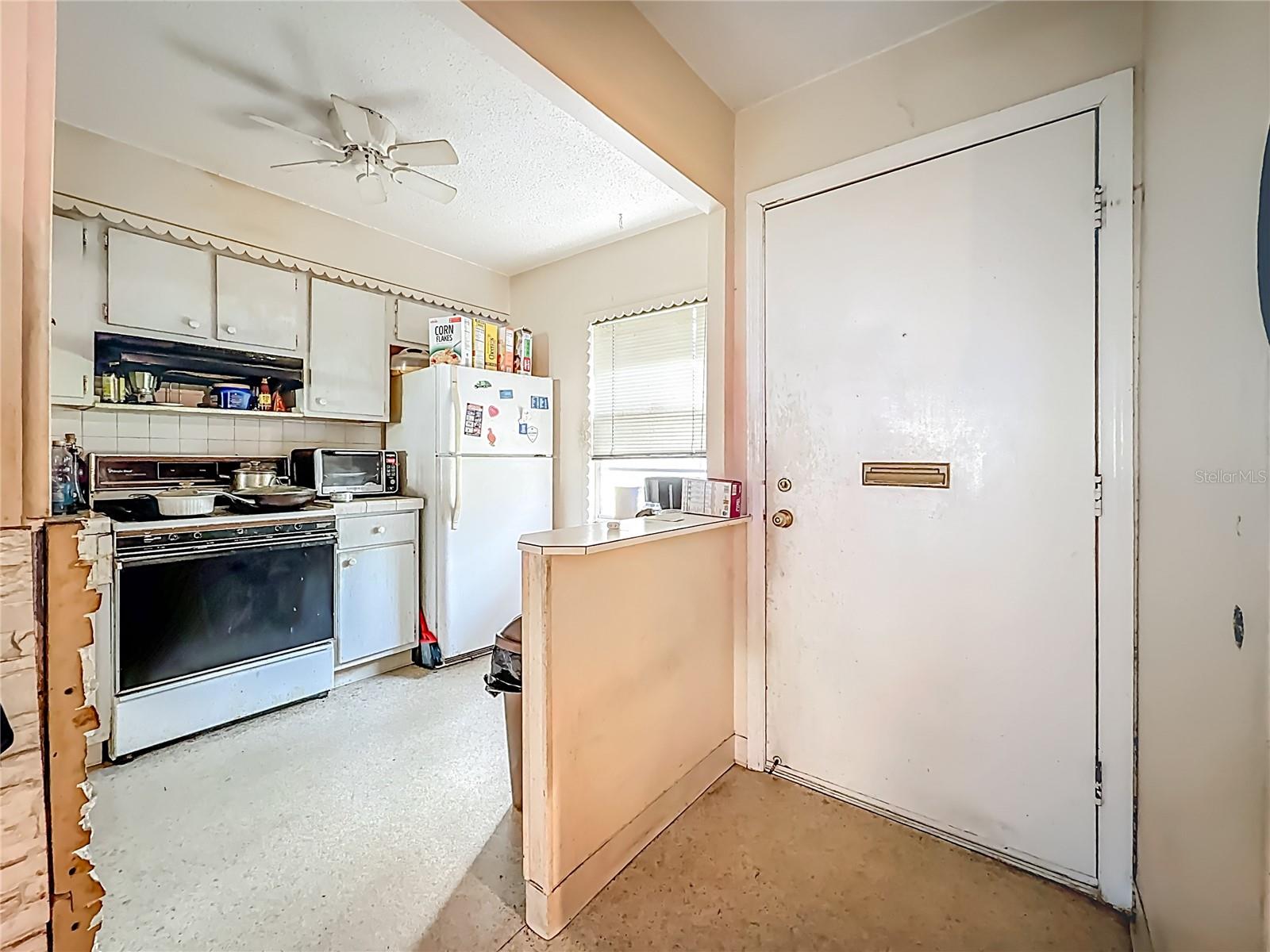 Image 8 of 48 For 1380 Mission Circle
