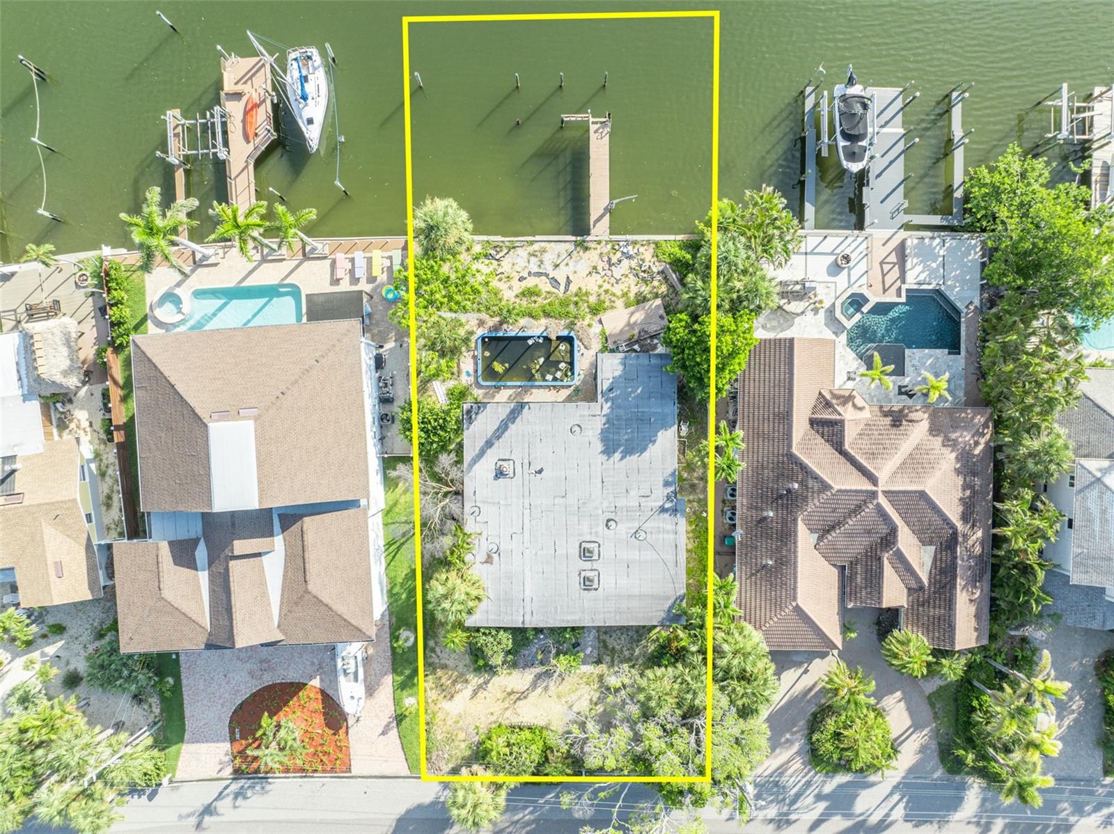 Image 14 of 24 For 6960 Shore Drive S
