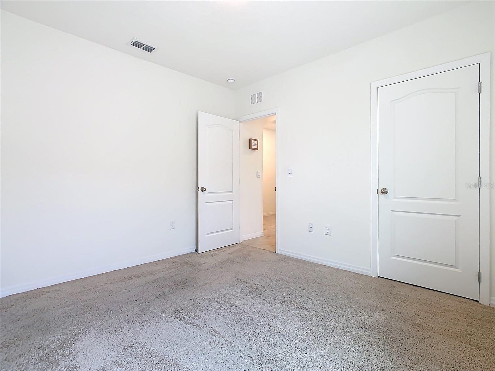 Image 30 of 66 For 2000 Chickasaw Boulevard