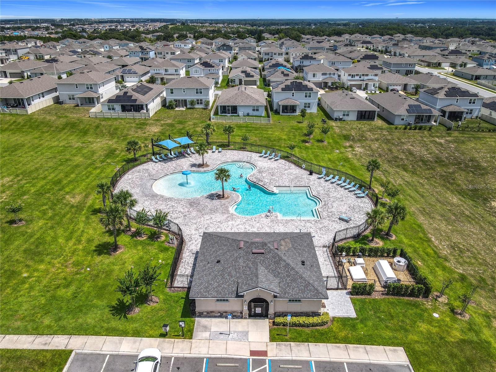 Image 64 of 66 For 2000 Chickasaw Boulevard