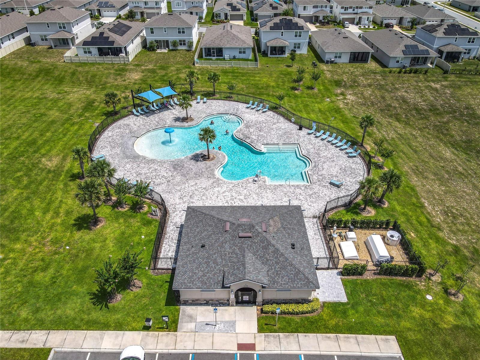 Image 65 of 66 For 2000 Chickasaw Boulevard