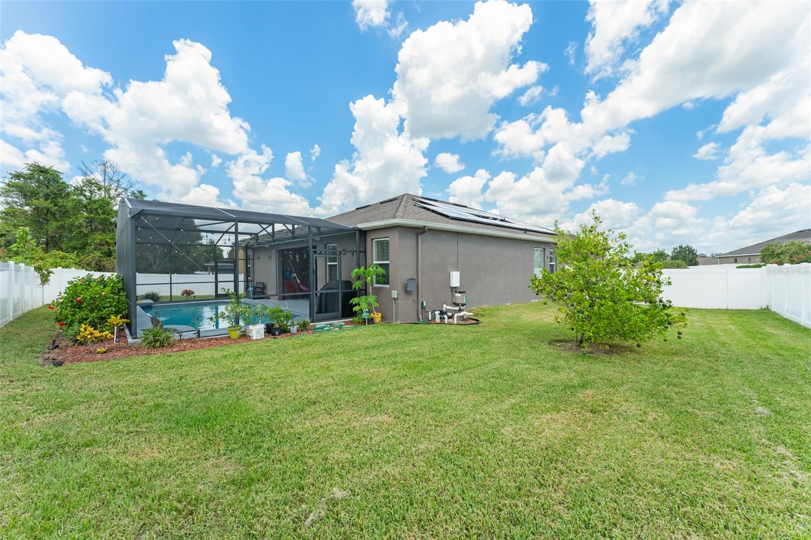 Image 41 of 47 For 1431 Sharon Rose Trace