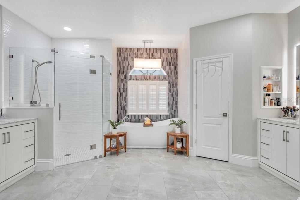 Image 4 of 43 For 9246 Wickham Way