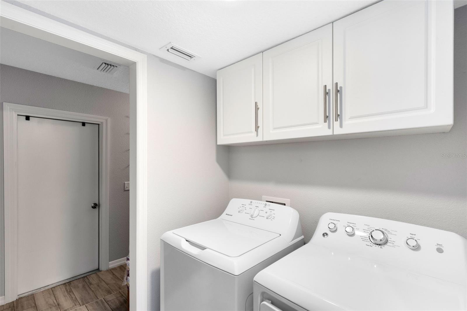 Image 16 of 37 For 1324 Twin Rivers Boulevard