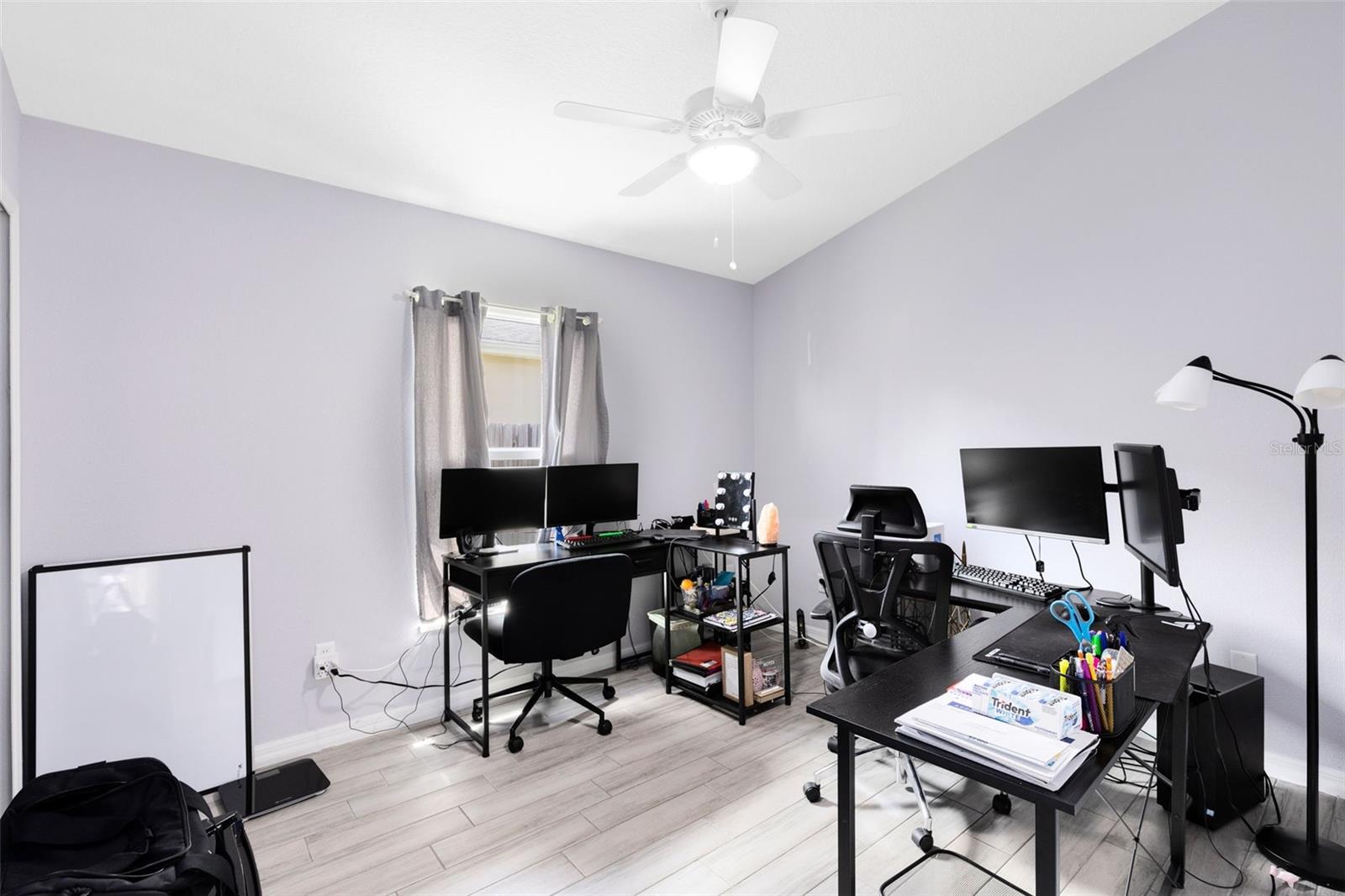 Image 22 of 37 For 1324 Twin Rivers Boulevard