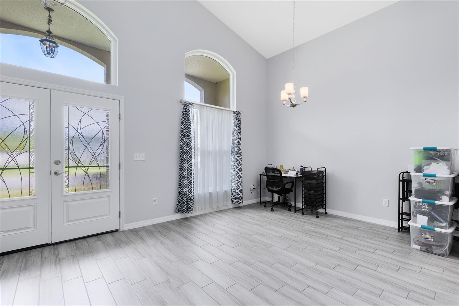 Image 30 of 37 For 1324 Twin Rivers Boulevard