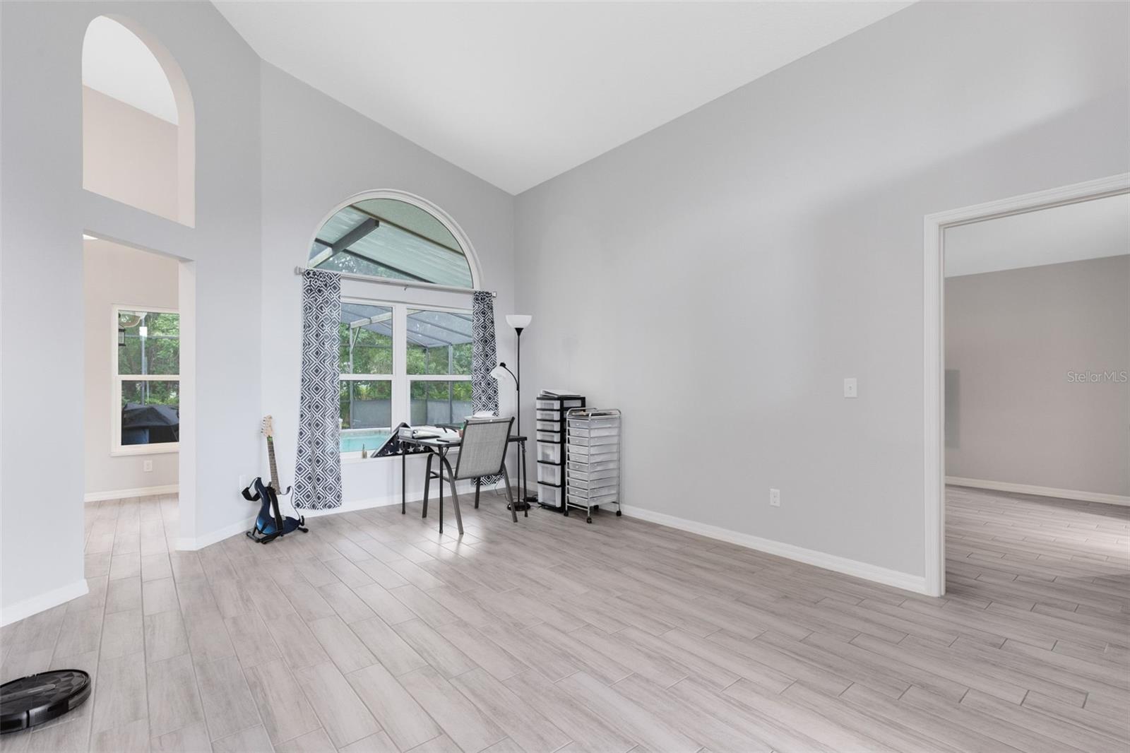 Image 34 of 37 For 1324 Twin Rivers Boulevard
