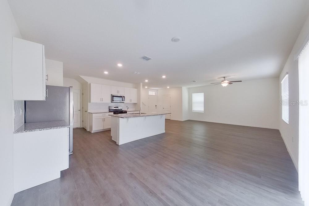 Image 6 of 20 For 32205 Edson Avenue