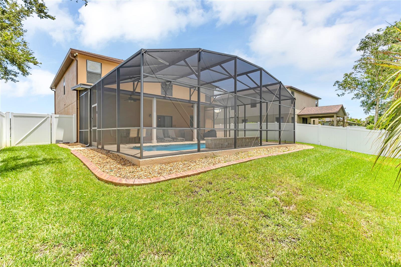 Image 41 of 43 For 2600 Vineyard Circle