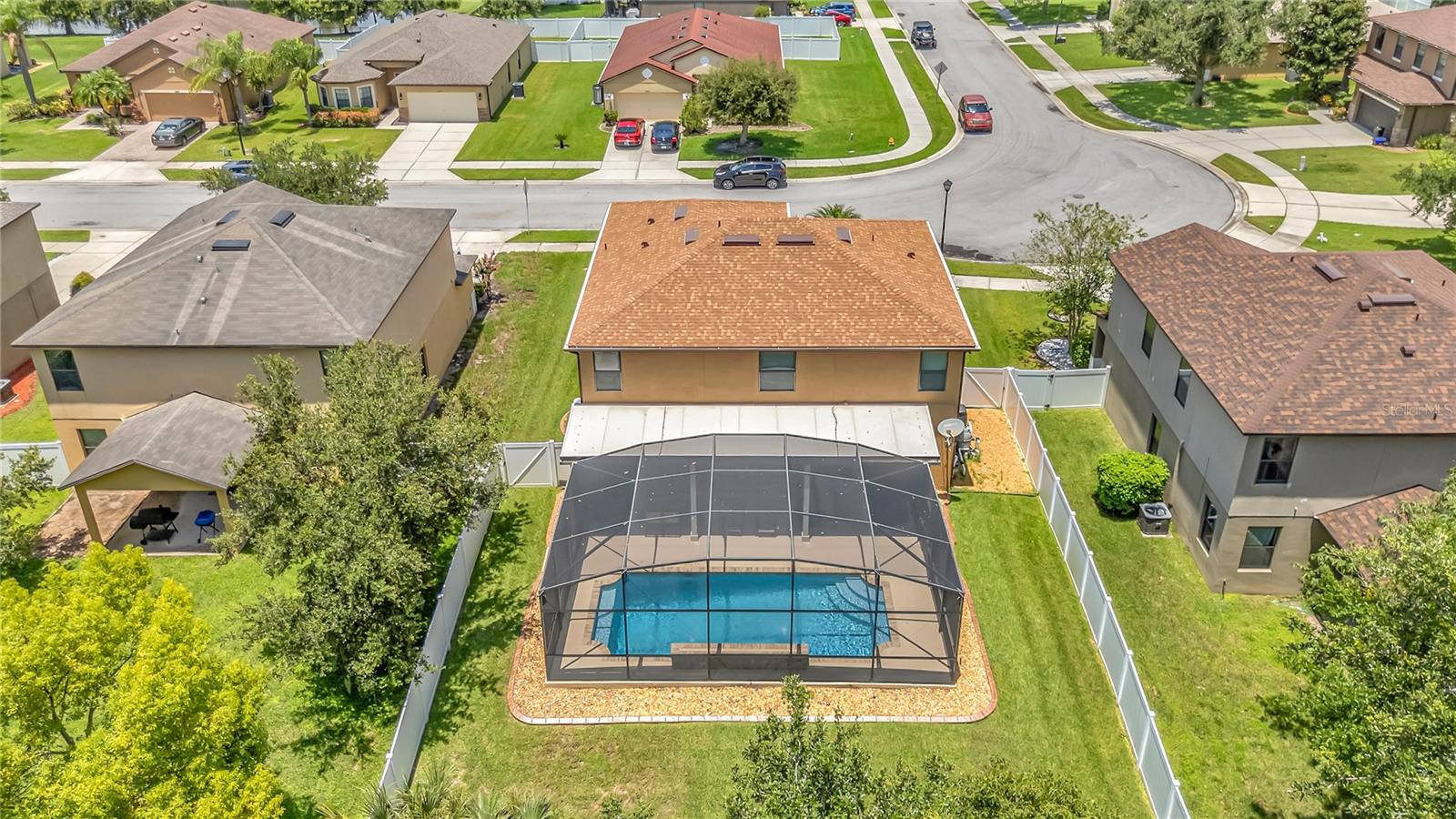 Image 6 of 43 For 2600 Vineyard Circle