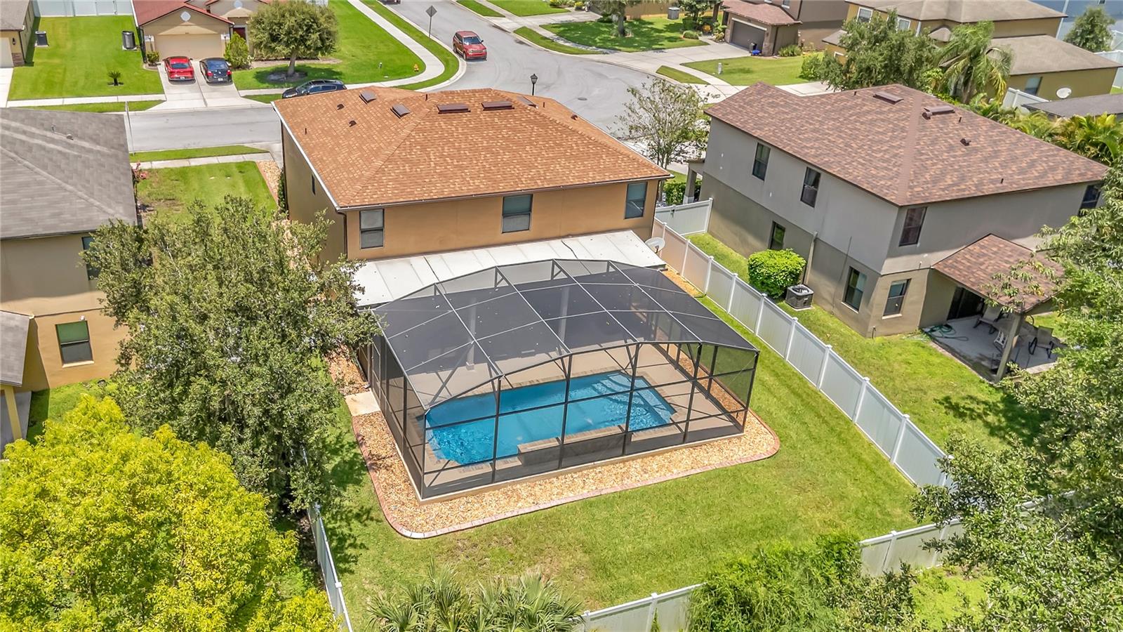 Image 7 of 43 For 2600 Vineyard Circle