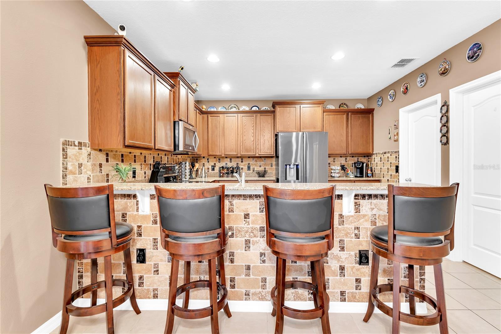 Image 9 of 43 For 2600 Vineyard Circle