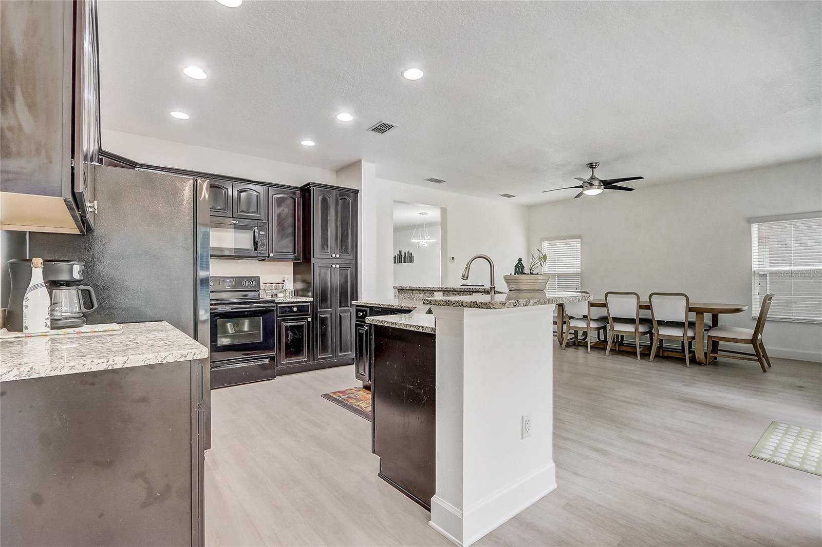 Image 14 of 54 For 10408 Cypress Trail Drive